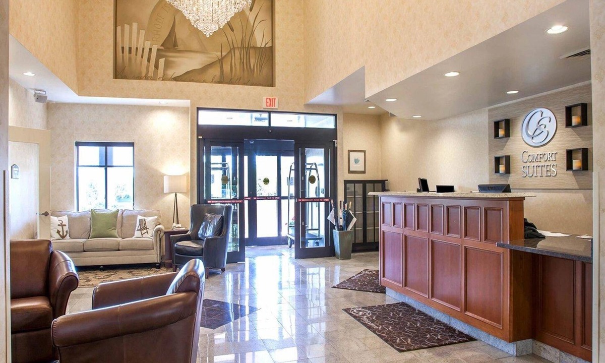 West Warwick Hotel | Comfort Suites West Warwick - Providence