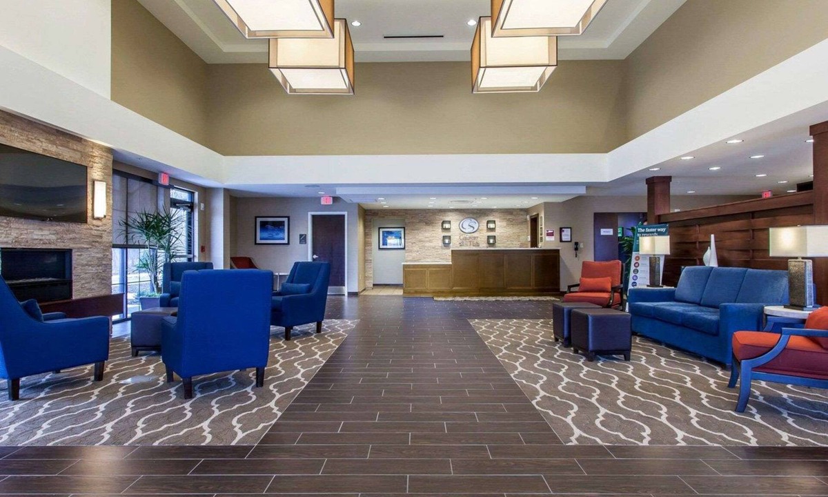Youngstown Hotel | Comfort Suites Youngstown North