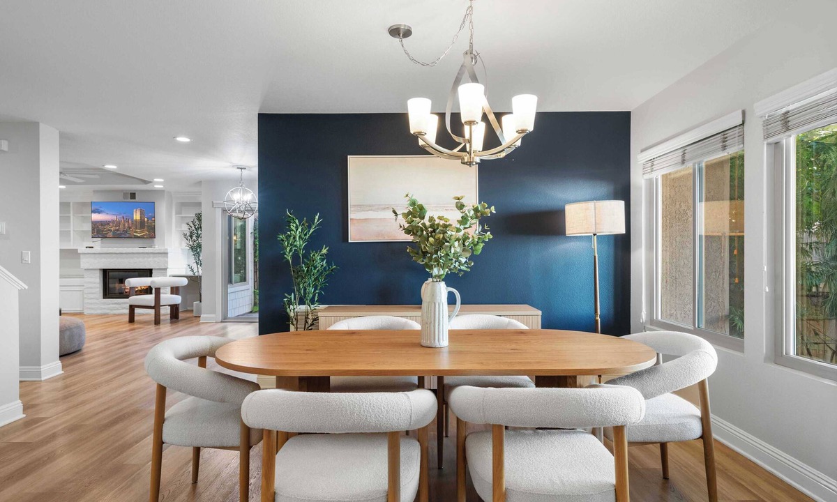 Woodbridge House | Comfort Villa on Yale Loop｜Family-Friendly｜Private Patio & Yard｜#42513