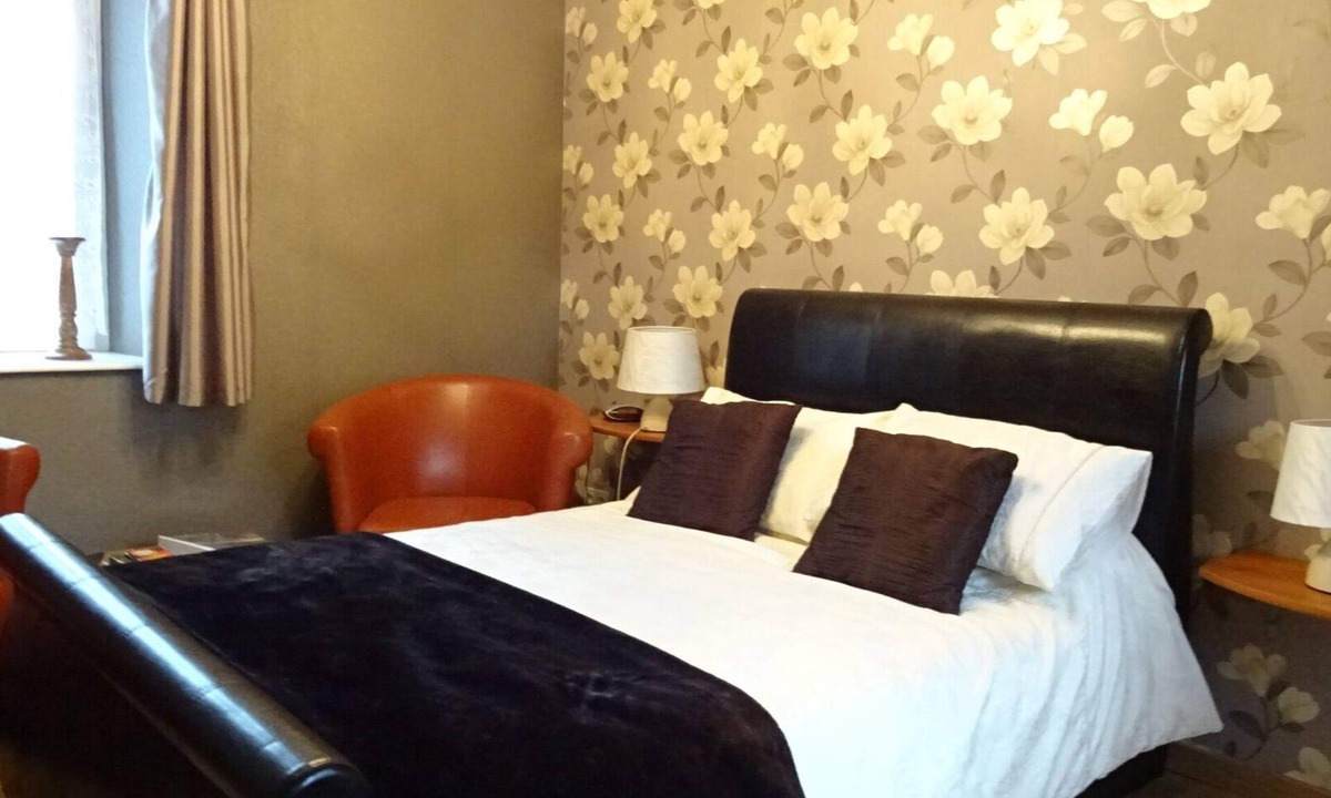 Juvigny-sous-Andaine Bed & Breakfast | Comfortable Bed & Breakfast between Bagnoles de l'Orne and Domfront.