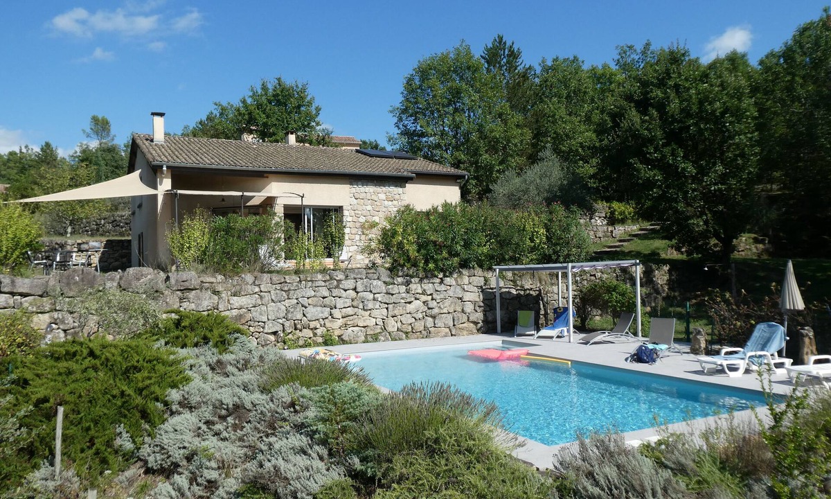 Saint-Genest-de-Bauzon House | Comfortable villa with private pool in St Genest Beauzon south ardech