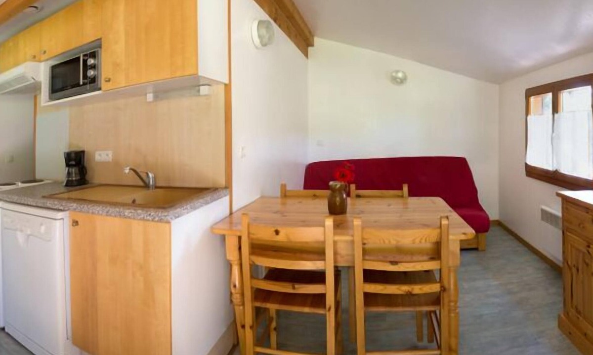 La Balme-de-Sillingy Ski Chalet | Comfortable chalet for 2 people