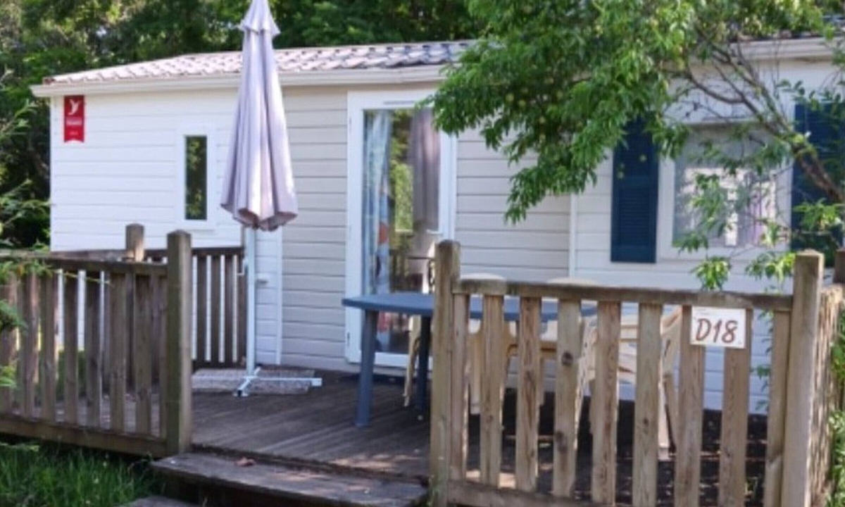 Monceaux-sur-Dordogne House | Comfortable mobile home for 5 with terrace