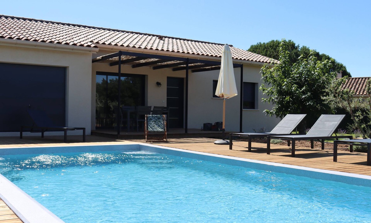 Casteljau House | Comfortable 3-bedroom detached house with private pool