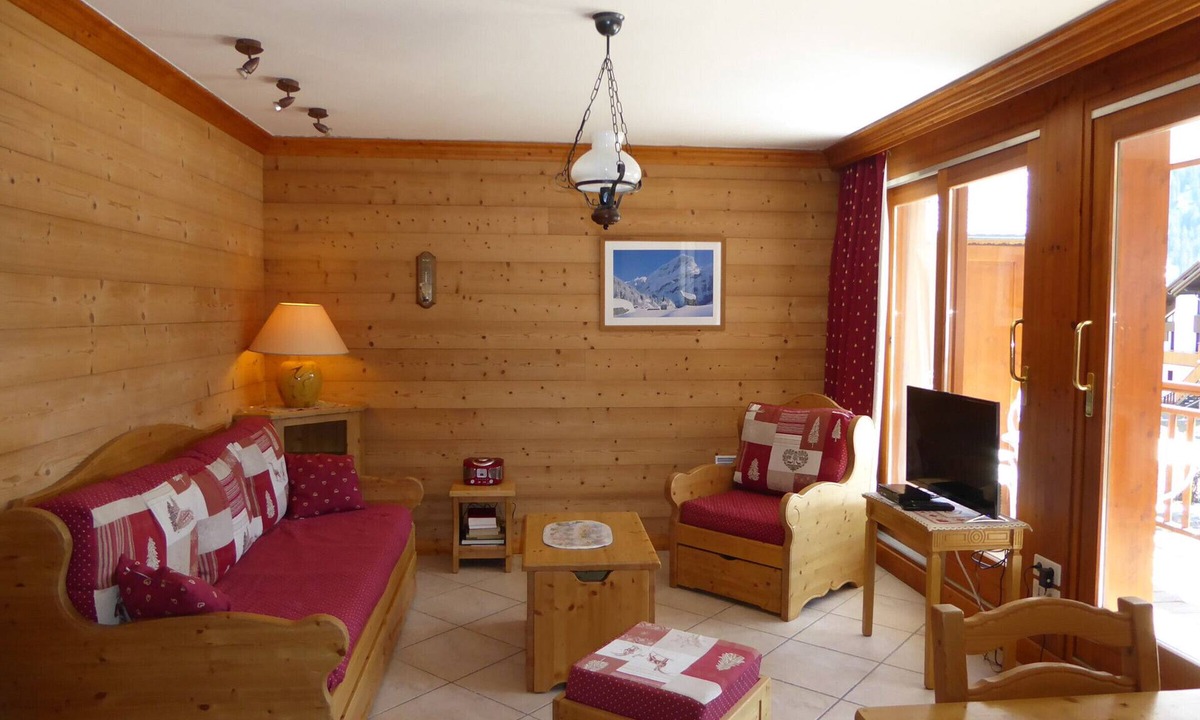 Pralognan-la-Vanoise Apartment | Comfortable T3 with large balcony - Pets allowed