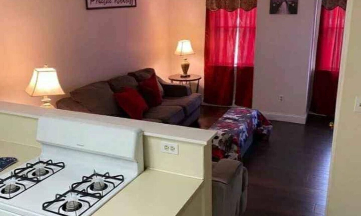 Beverly Apartment | Comfortable 1 bedroom central located near Salem, ma