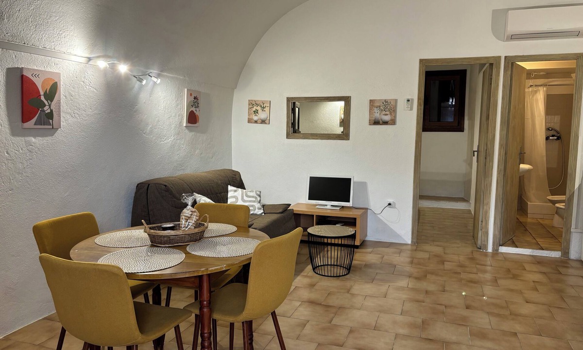 Feliceto Apartment | Comfortable 1-bedroom apartment on ground floor.