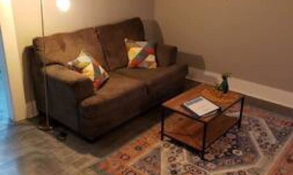 Sherman Hill Apartment | Comfortable 2-bedroom in great location-11