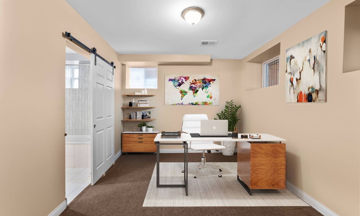 Grand Boulevard Apartment | Comfortable 2-bedroom apartment in phenomenal Chicago