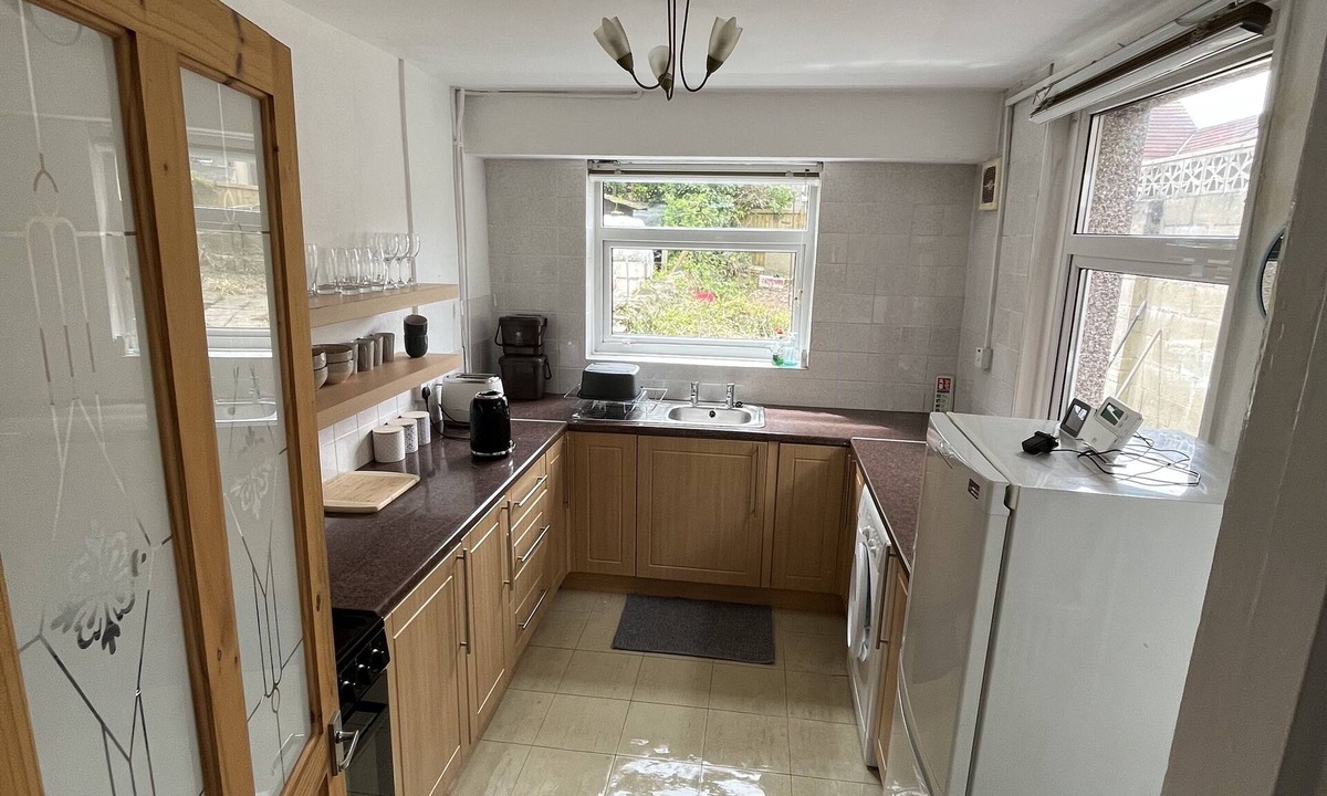 Canton House | Comfortable 2 double bed in Canton, Cardiff