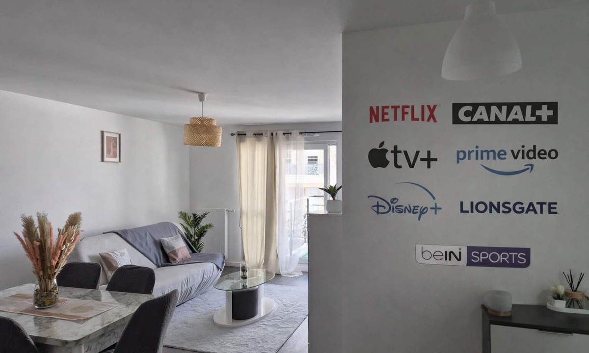 Arnouville Apartment | Comfortable 2-minute walk from the train station - Near CDG|ParisNord|StadeFrance|ParcExpo