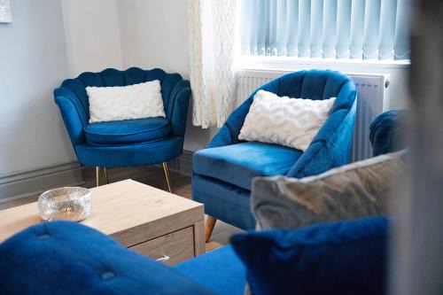 Ushaw Moor Apartment | Comfortable 2BR Home 10 Min to Durham Cathedral