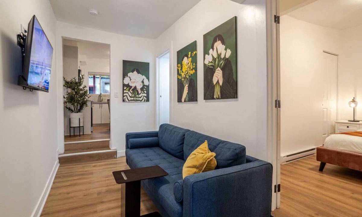 Sainte-Marie Apartment | Comfortable 3BR Getaway in Central Montreal