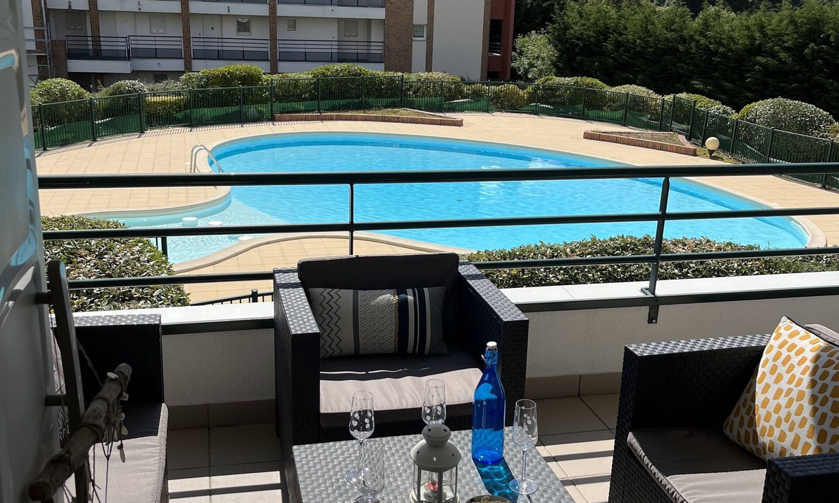 Pornic Apartment | Comfortable 42 m2 apartment for 4 people, walking distance to the beach .
