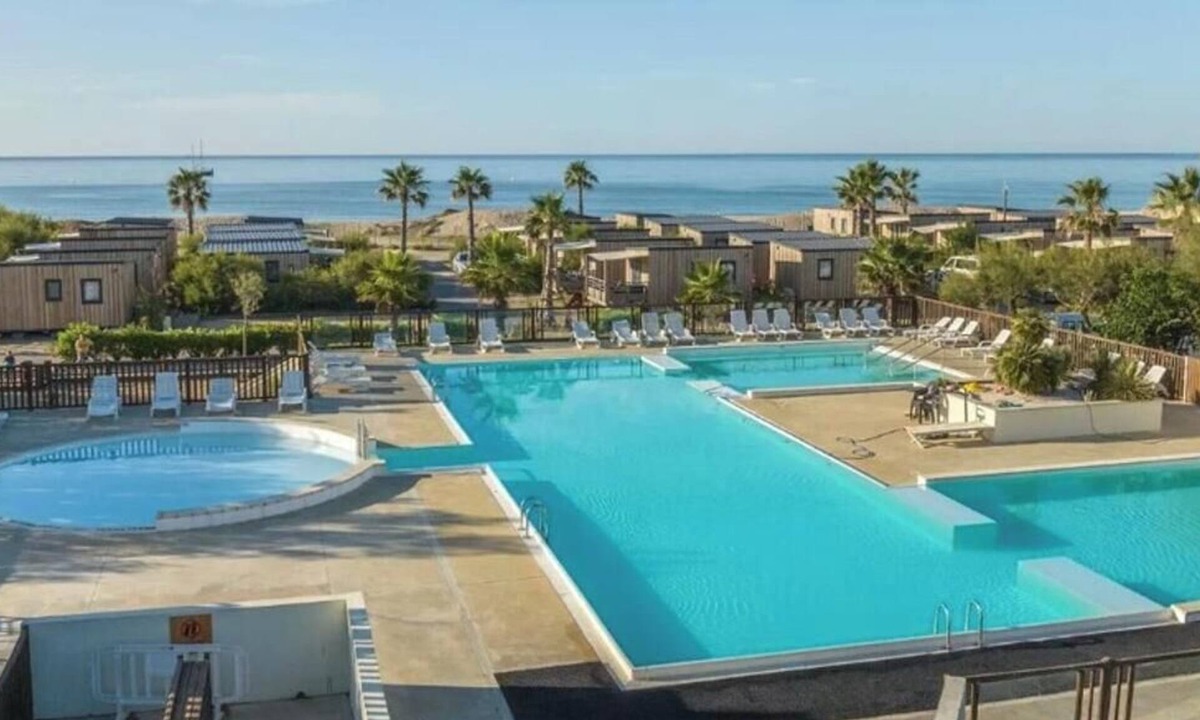 Palavas-les-Flots House | COMFORTABLE AIR-CONDITIONED MOBILE HOME 80 METRES FROM THE BEACH IN PALAVAS LES FLOTS