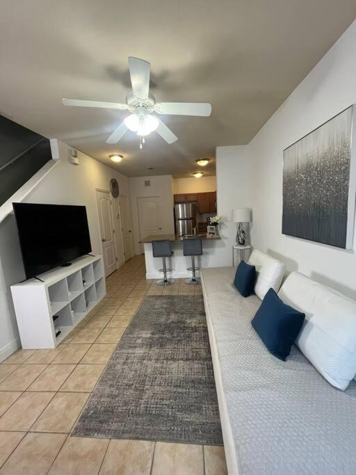 Gainesville Apartment | Comfortable and beautiful townhouse