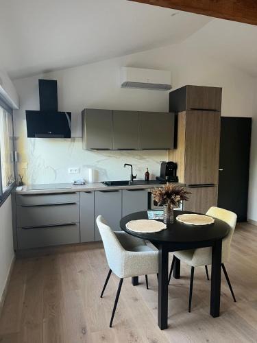 Pampelonne Apartment | Comfortable and quiet little nest