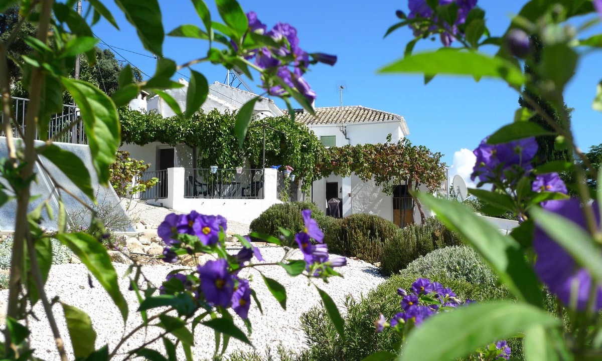Iznajar House | Comfortable and Spacious Traditional Farmhouse With Spectacular View and award.