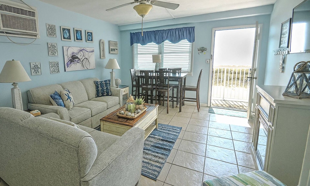 Wildwood Crest Condo | Comfortable and clean OCEAN FRONT condo in beautiful Wildwood Crest