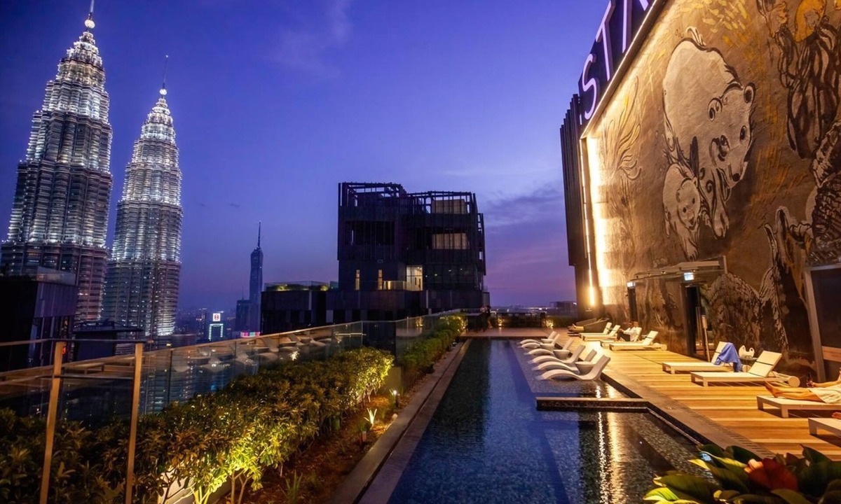 Kuala Lumpur City Centre Apartment | comfortable apartment with hydro massage faci