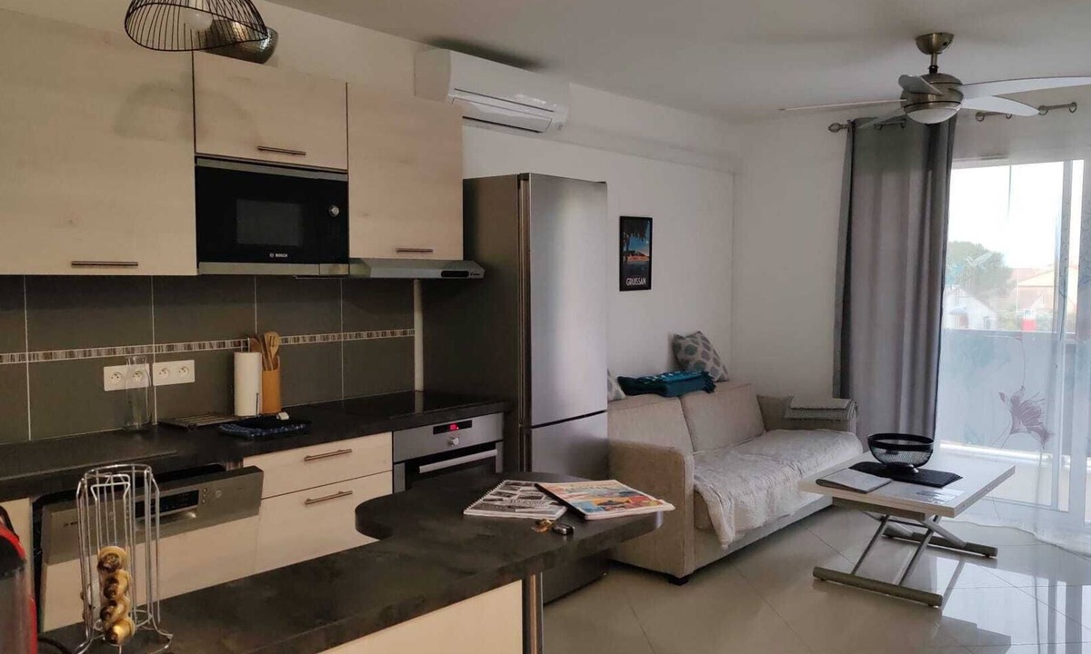 Gruissan Apartment | Comfortable & Bright luxury Flat