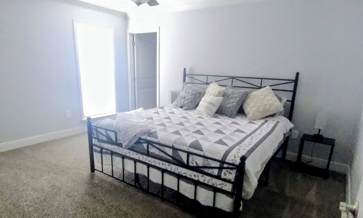 Canyon House | Comfortable Canyon Vibes 4-bedroom Pet and Family Friendly