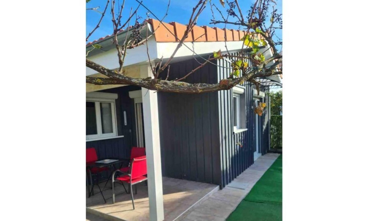 La Teste-de-Buch Ski Chalet | Comfortable chalet studio + mezzanine downtown, very quiet free parking