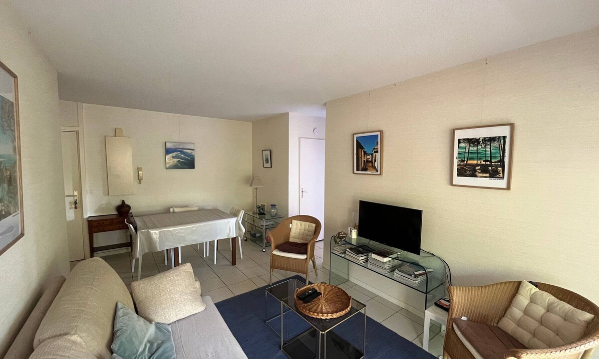 Arcachon Apartment | Comfortable city centre apartment - 3 guests