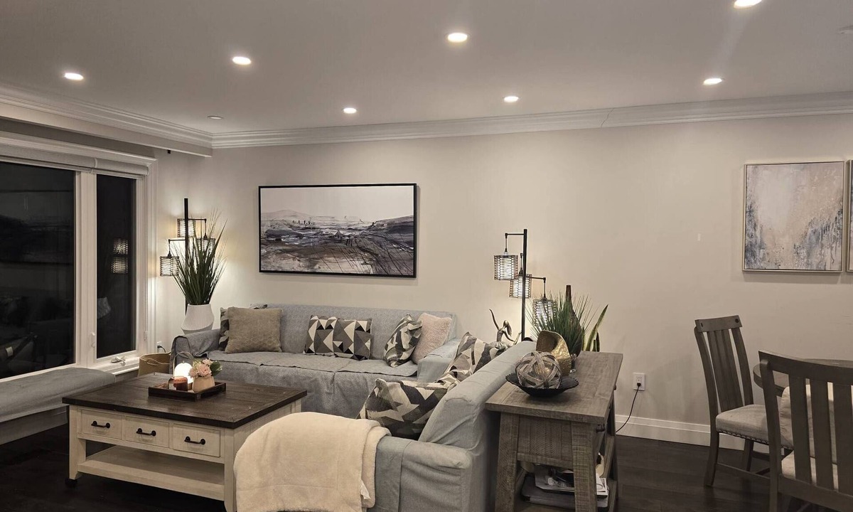 Cooksville House | Comfortable City Home
