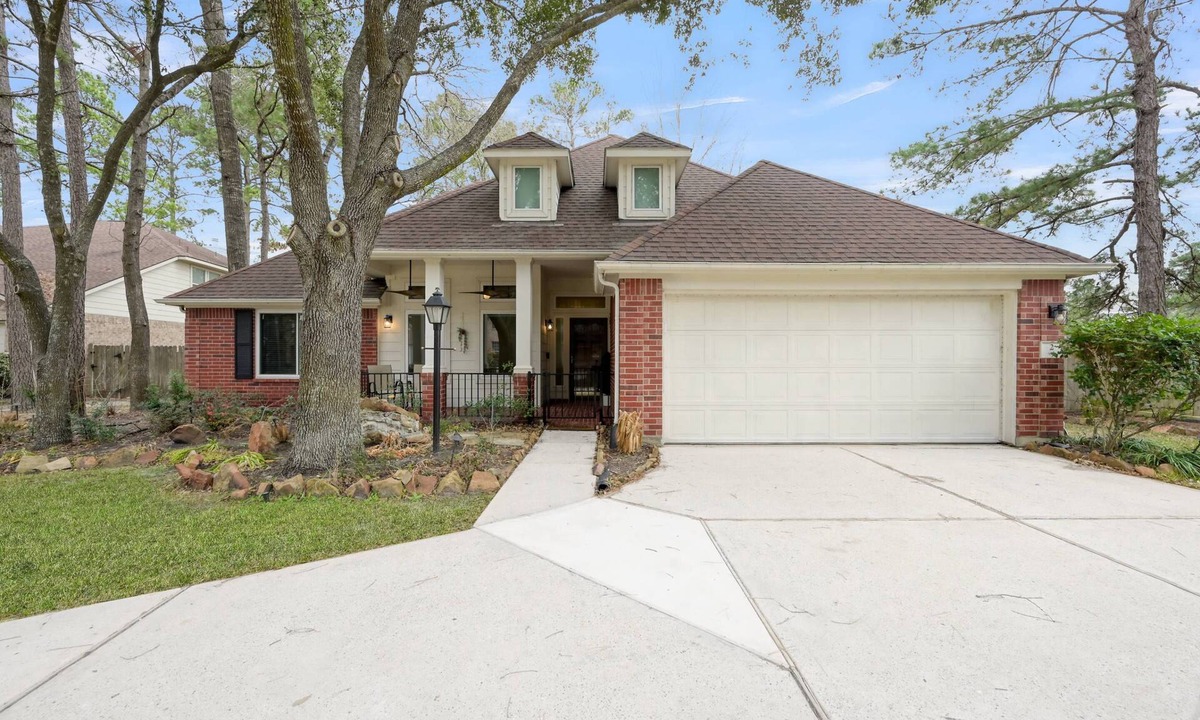 College Park House | Comfortable Conroe Retreat | Pet Friendly | ~40 Min to NRG Stadium World Cup Games