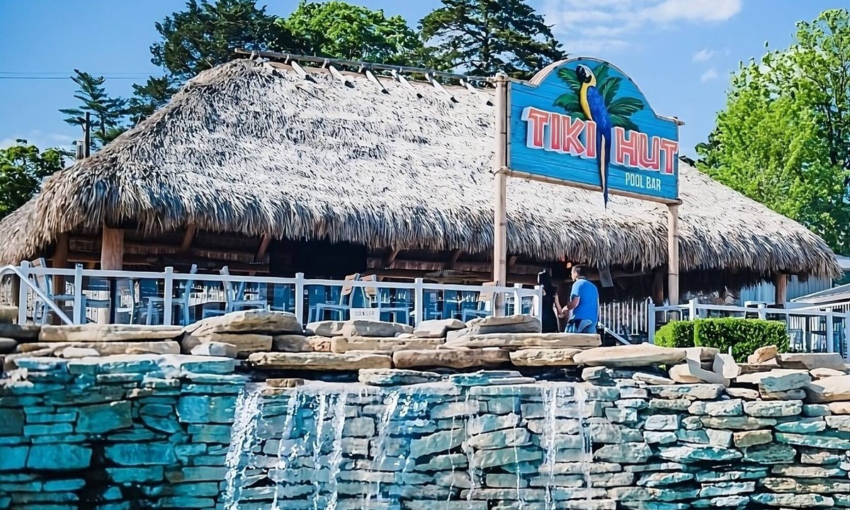 Osage Beach Hotel | Comfortable Countryside Stay! 2 Comfortable Units, Pool, Free Parking