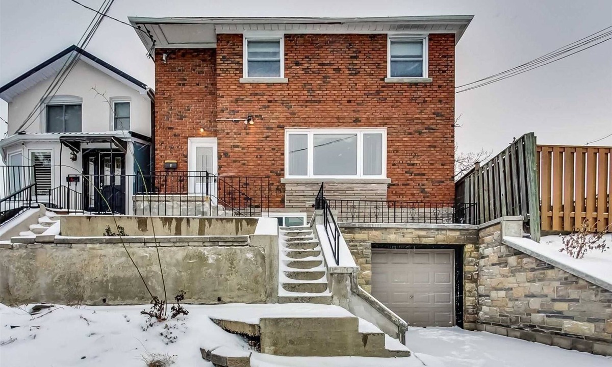 Oakwood Village House | Comfortable Cozy Home in midtown