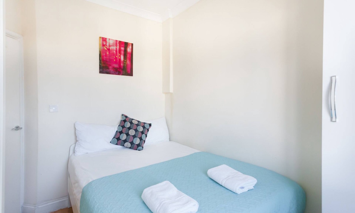 Kings Cross St. Pancras Apartment | Comfortable Entire Apartment - 3
