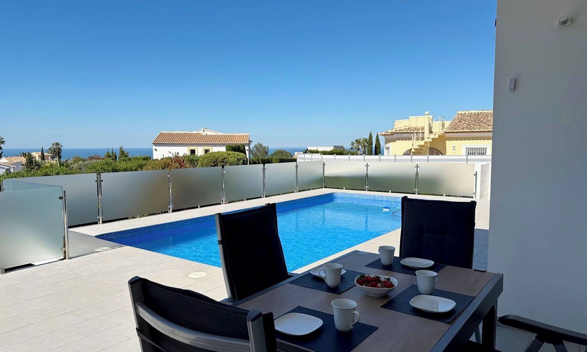Rafol de Almunia House | Comfortable bungalow with pool in El Ráfol d'Almúnia - sea views and mountain panorama