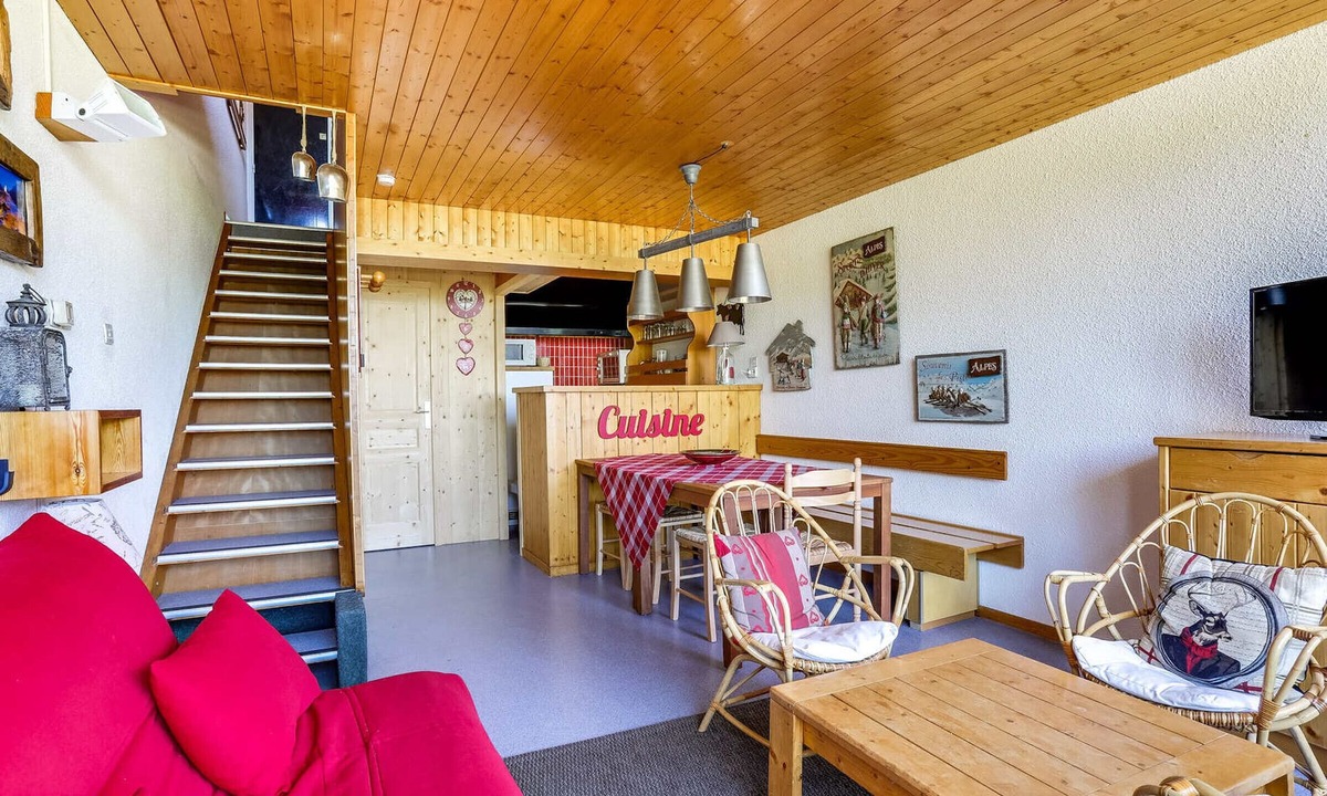 Arc-1600 Apartment | Comfortable 2 rooms, 7 pers. Arc 1600, parking & WiFi, near slopes