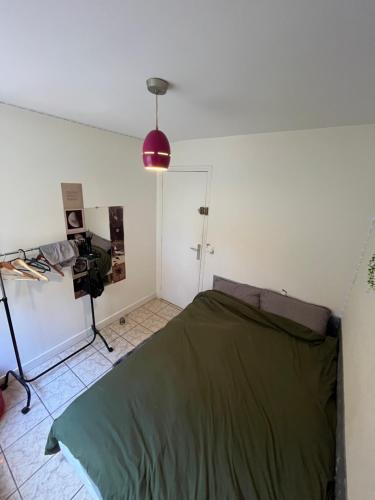 La Varenne Saint-Hilaire House | Comfortable Guest Room