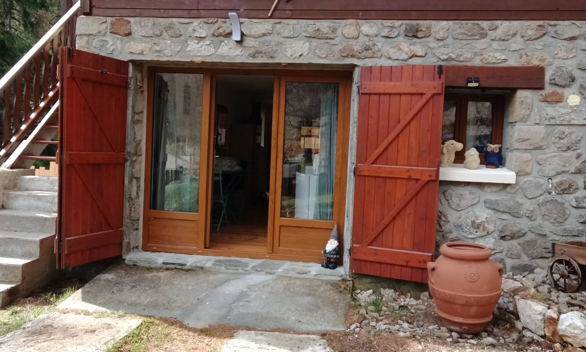 Belvedere Apartment | Comfortable furnished studio