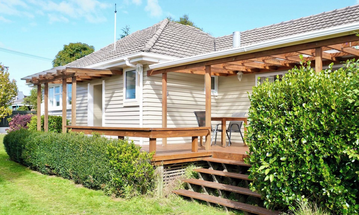 Owhata House | Comfortable Home, Big Backyard