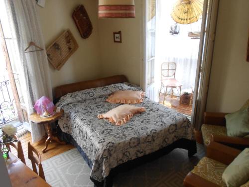 Burgos House | Comfortable House Center (2)
