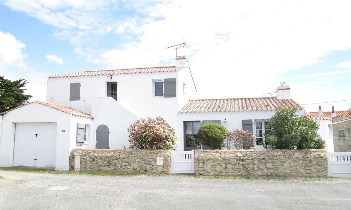 La Gueriniere House | Comfortable house for 6, near beach, pets allowed