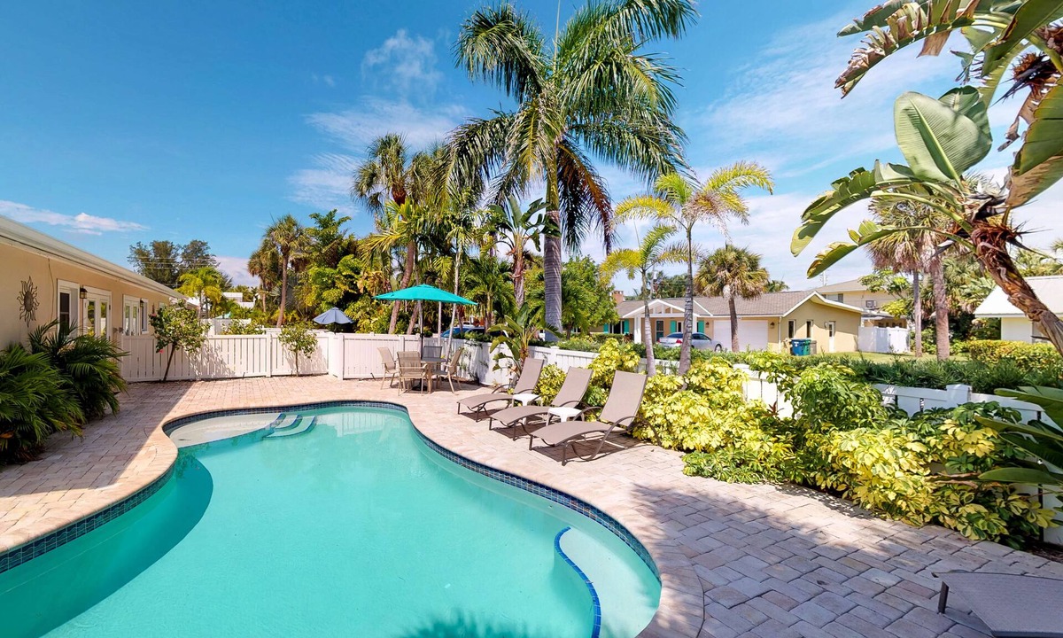 Holmes Beach Villa | Comfortable island villa with private heated pool, courtyard & easy beach access