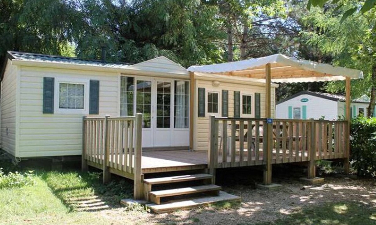 La Cassagne House | Comfortable mobile home with terrace for 6 people