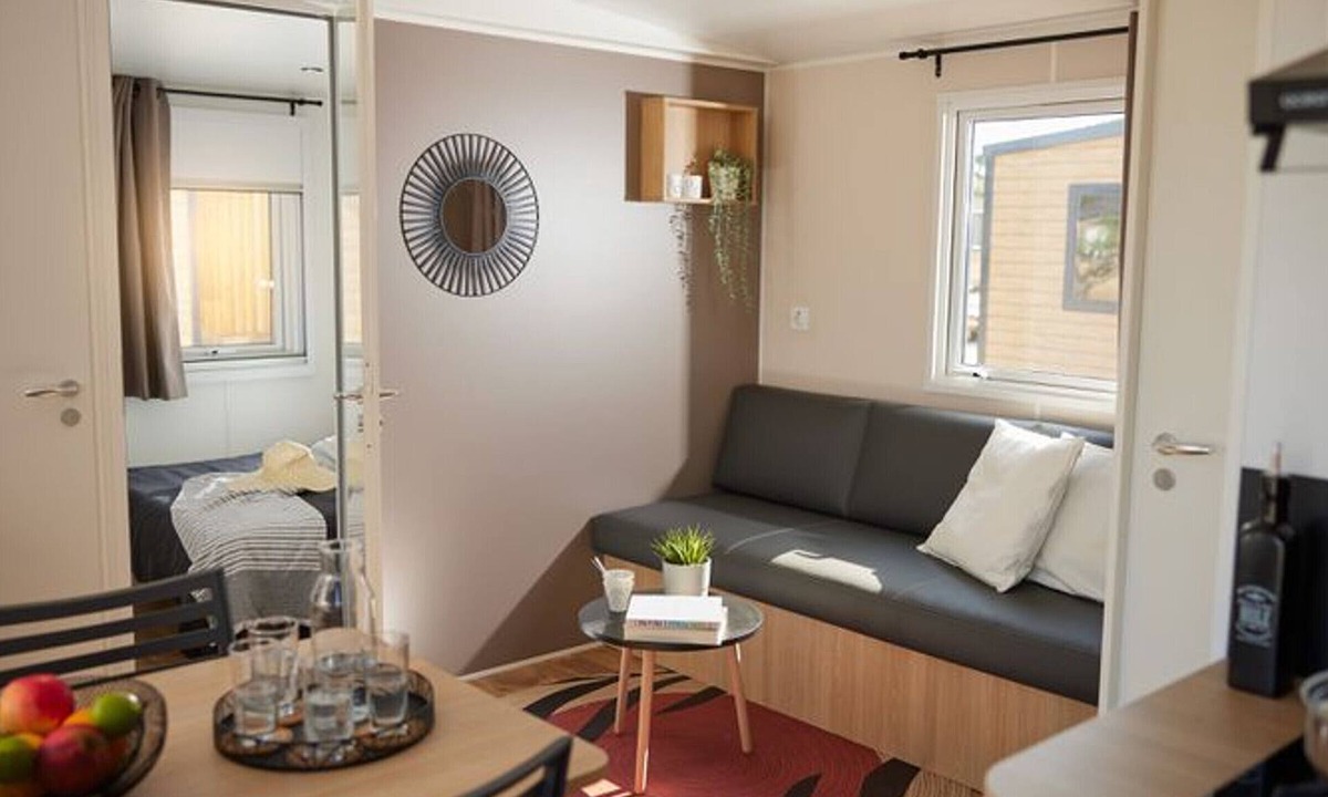 Les Achards House | Comfortable mobile home with 2 bedrooms and equipped kitchen