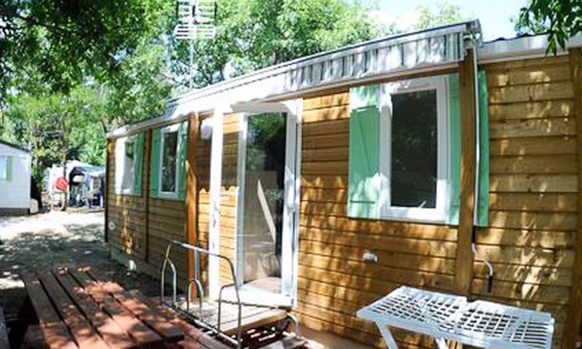 Estavar House | Comfortable mobile home with terrace in Estavar
