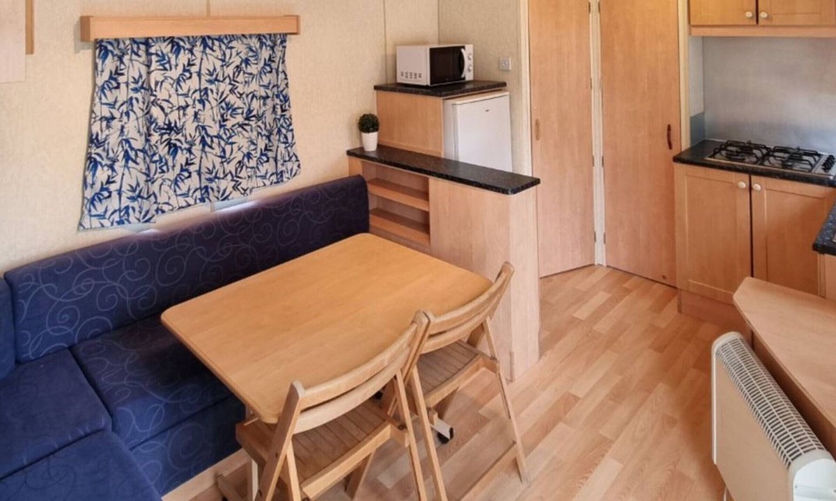 Gondrin House | Comfortable mobile home with terrace for 4 people
