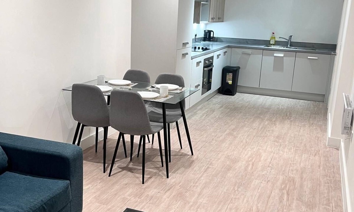 Bordesley Condo | Comfortable Private Room