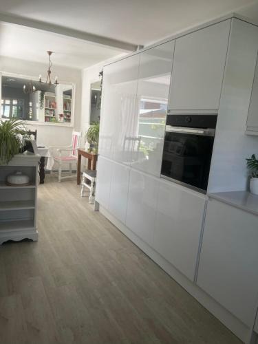 Wallingford House | Comfortable Quiet Room in shared 3 bedroom hse Centre