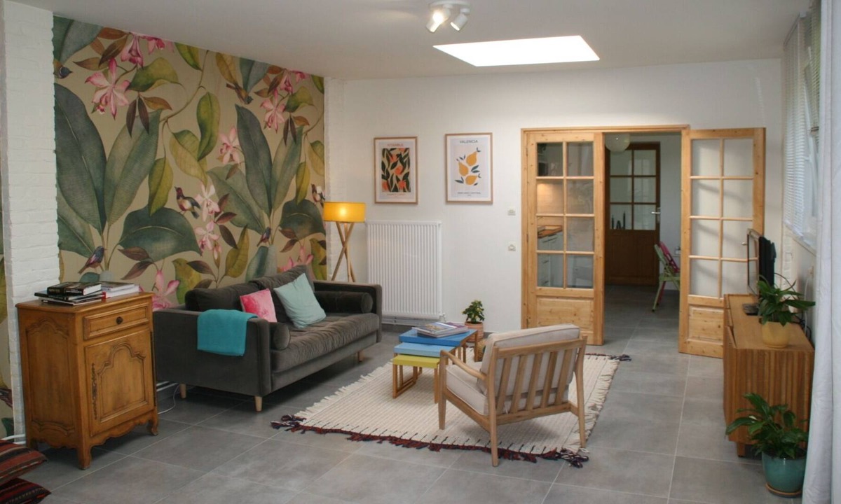 Marcq-en-Baroeul Apartment | Comfortable renovated apartment with garden 5min tram