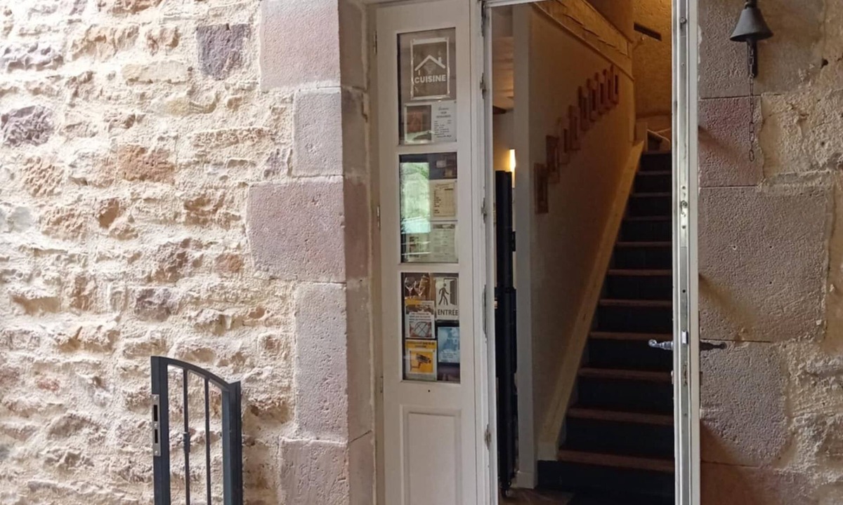 Aiguelèze House | Comfortable rooms on the water's edge, ideal for couples and families!