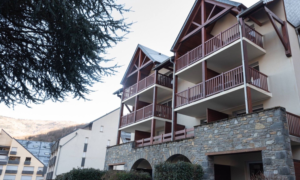 Saint-Lary-Soulan Apartment | Comfortable Stay in Saint-Lary – 3 Apartment, Terrace, Heated Pool, and Direct Cable Car Access